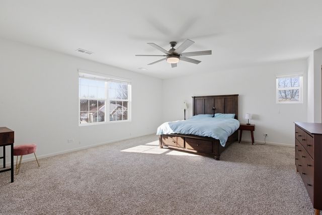 2006 Serenity Lane, Woodstock, IL 60098