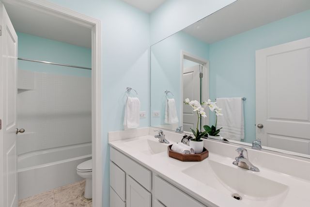 2006 Serenity Lane, Woodstock, IL 60098