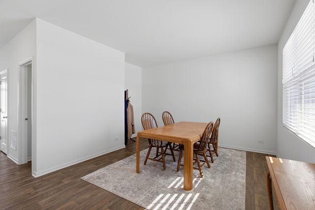 2006 Serenity Lane, Woodstock, IL 60098