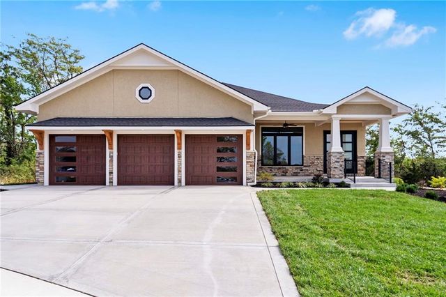 11938 N Keeler Street, Olathe, KS 66061