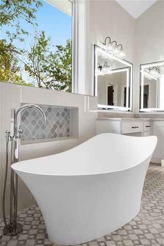 11938 N Keeler Street, Olathe, KS 66061