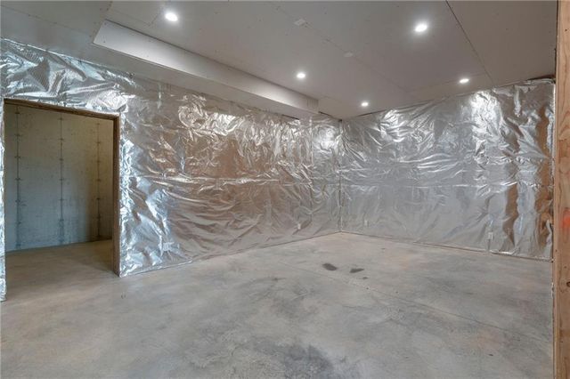 11938 N Keeler Street, Olathe, KS 66061