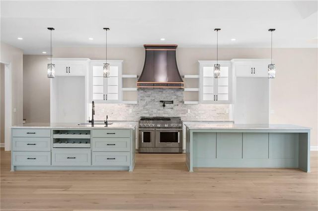 11938 N Keeler Street, Olathe, KS 66061