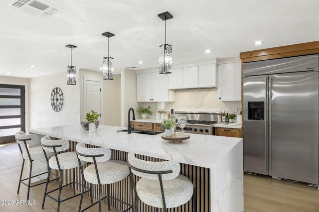 3718 E Evans Drive, Phoenix, AZ 85032