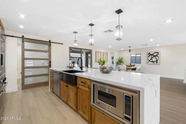 3718 E Evans Drive, Phoenix, AZ 85032