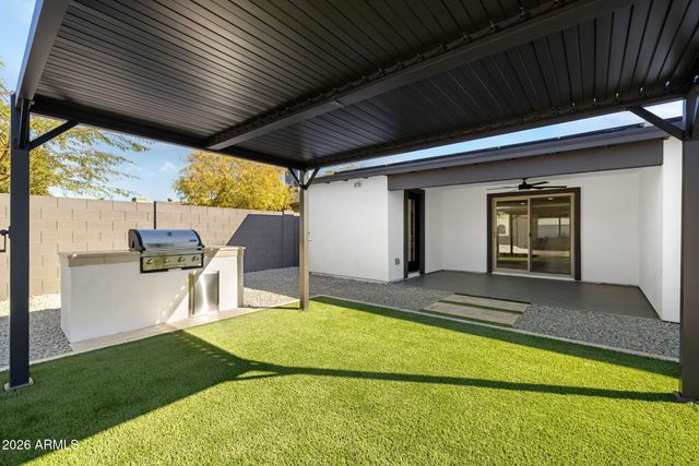 3718 E Evans Drive, Phoenix, AZ 85032