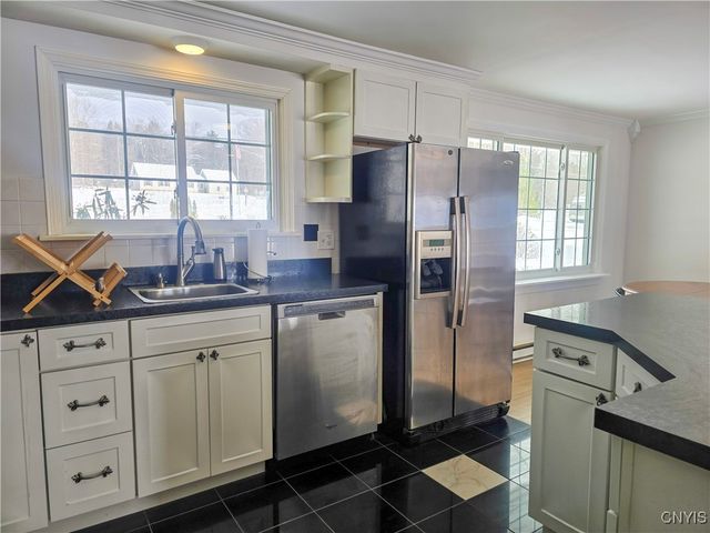 1528 State Route 49, Vienna, NY 13042