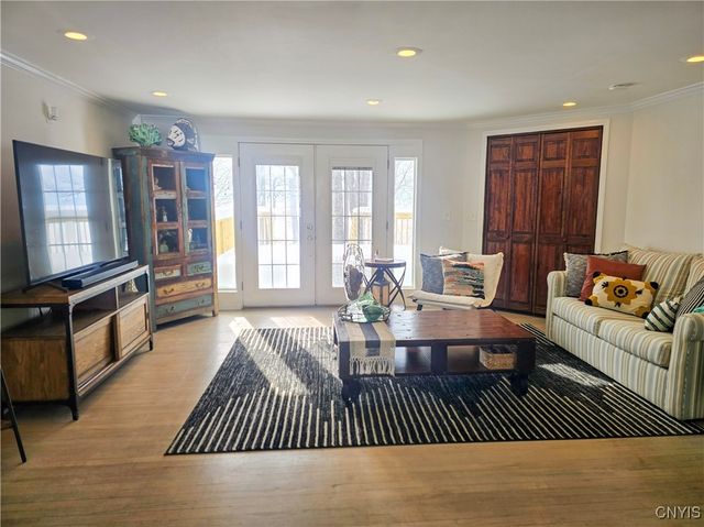 1528 State Route 49, Vienna, NY 13042