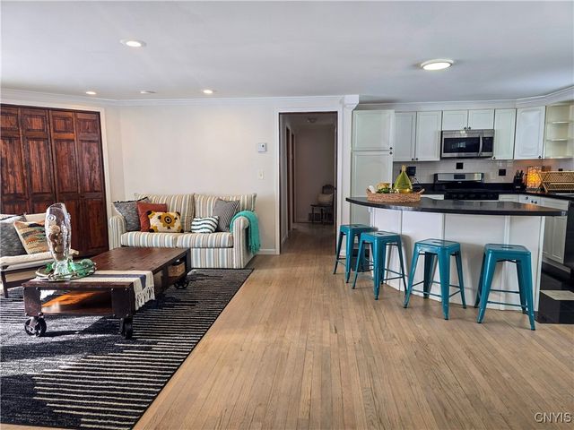 1528 State Route 49, Vienna, NY 13042