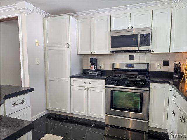 1528 State Route 49, Vienna, NY 13042