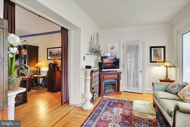 1810 HOLLY RD, Reading, PA 19602