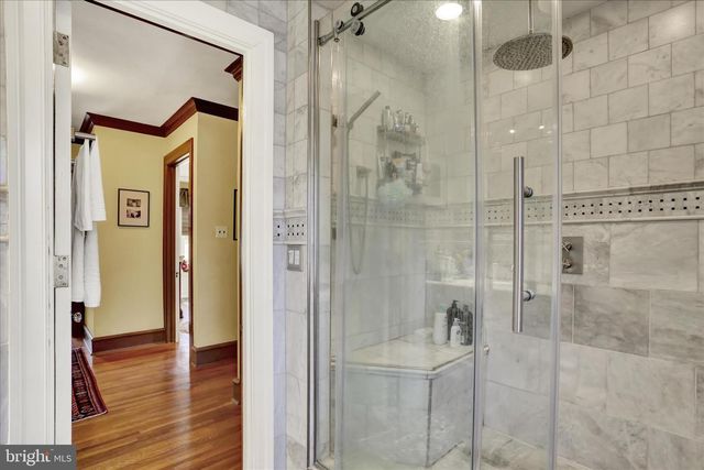 1810 HOLLY RD, Reading, PA 19602