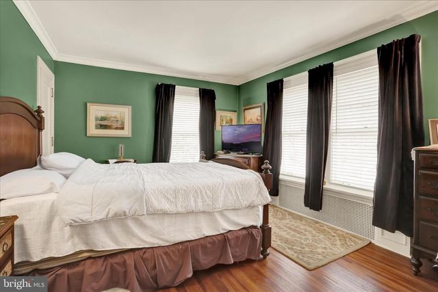 1810 HOLLY RD, Reading, PA 19602