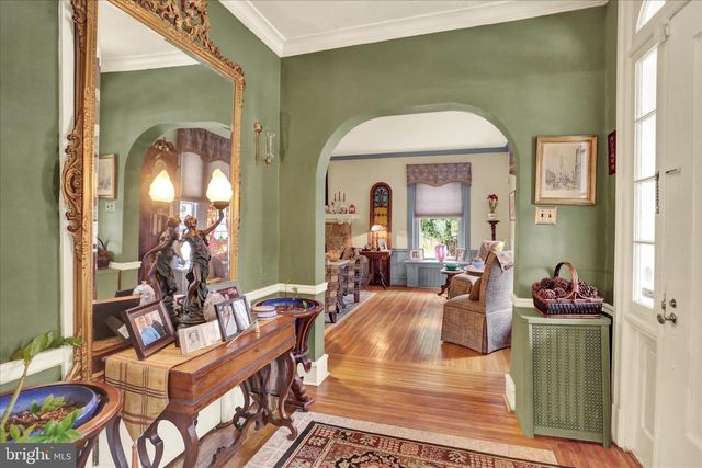 1810 HOLLY RD, Reading, PA 19602