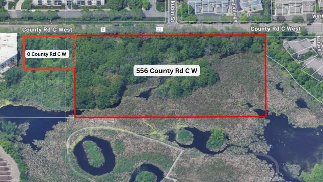 556 County Road C W, Roseville, MN 55113