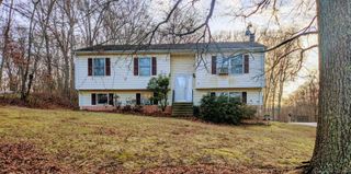 18 Sarah Drive, Montville, CT 06382