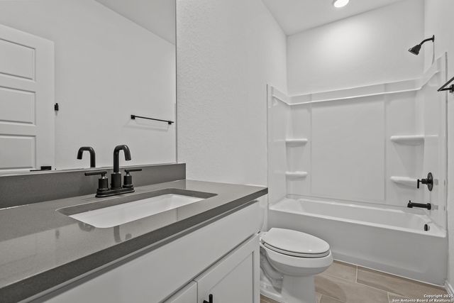 7424 Cremorne, Converse, TX 78109