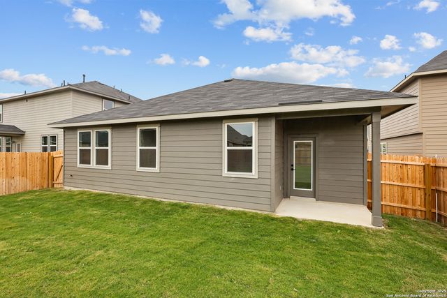 7424 Cremorne, Converse, TX 78109