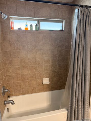 6011 E Jolie Ct, San Antonio, TX 78240