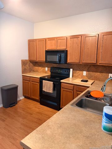 6011 E Jolie Ct, San Antonio, TX 78240