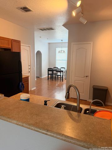 6011 E Jolie Ct, San Antonio, TX 78240