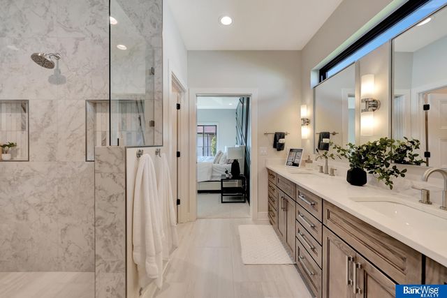 4138 Sundrop Avenue, Lincoln, NE 68516