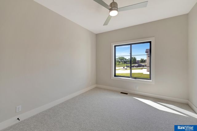 4138 Sundrop Avenue, Lincoln, NE 68516