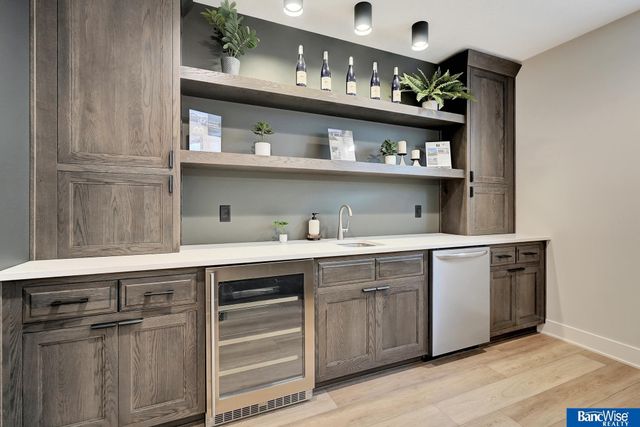 4138 Sundrop Avenue, Lincoln, NE 68516