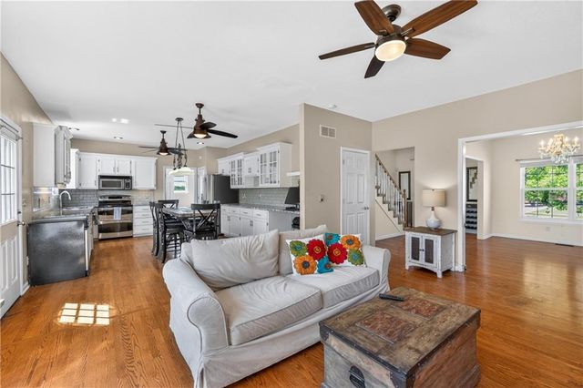 817 Homestead Street, Leavenworth, KS 66048