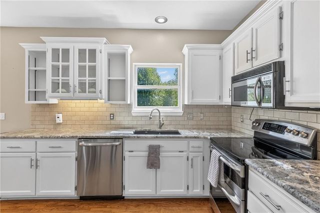 817 Homestead Street, Leavenworth, KS 66048