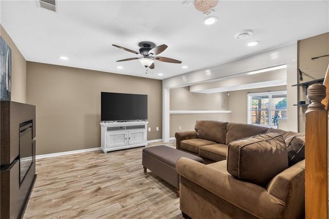 817 Homestead Street, Leavenworth, KS 66048