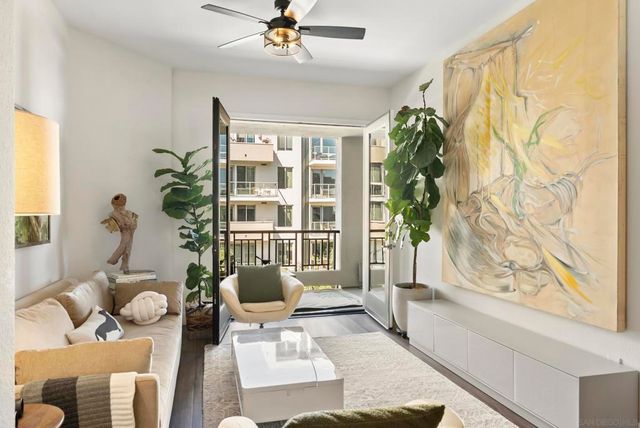 3275 5th Ave 404, San Diego, CA 92103