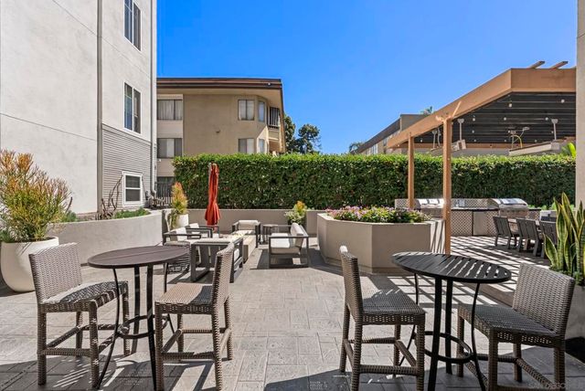 3275 5th Ave 404, San Diego, CA 92103