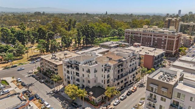 3275 5th Ave 404, San Diego, CA 92103