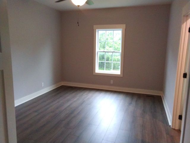 2006 McMahan Hollow Rd, Pleasant View, TN 37146