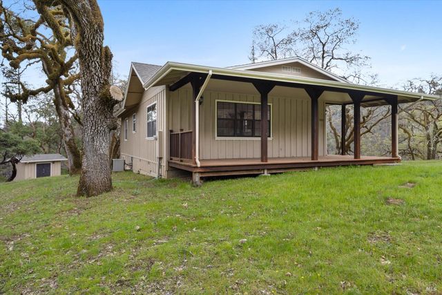 8401 Brandywine Dr, Ukiah, CA 95482