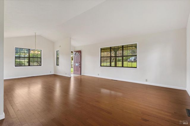 8401 Brandywine Dr, Ukiah, CA 95482