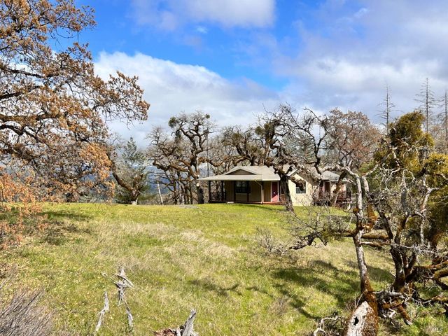 8401 Brandywine Dr, Ukiah, CA 95482