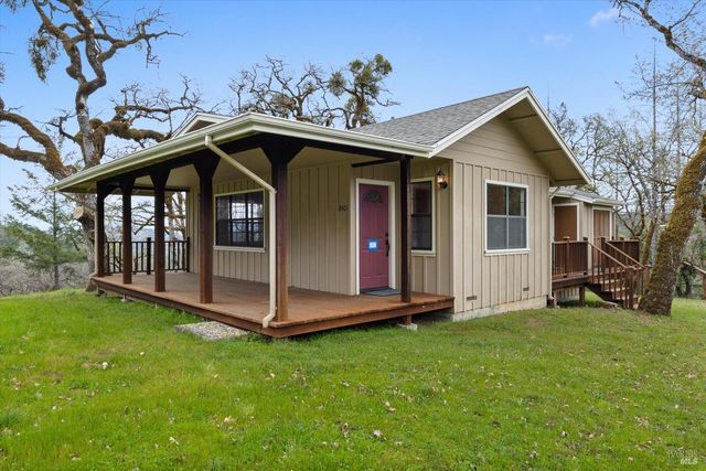 8401 Brandywine Dr, Ukiah, CA 95482