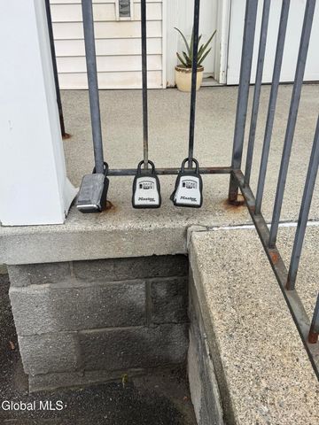 133 S Lake Avenue 2, Albany, NY 12208