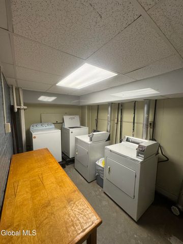 133 S Lake Avenue 2, Albany, NY 12208