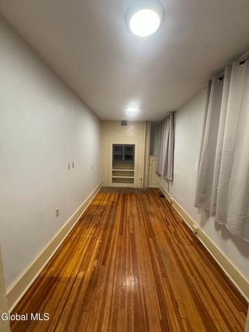 133 S Lake Avenue 2, Albany, NY 12208