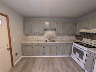 998 Campbell Avenue 10, West Haven, CT 06516