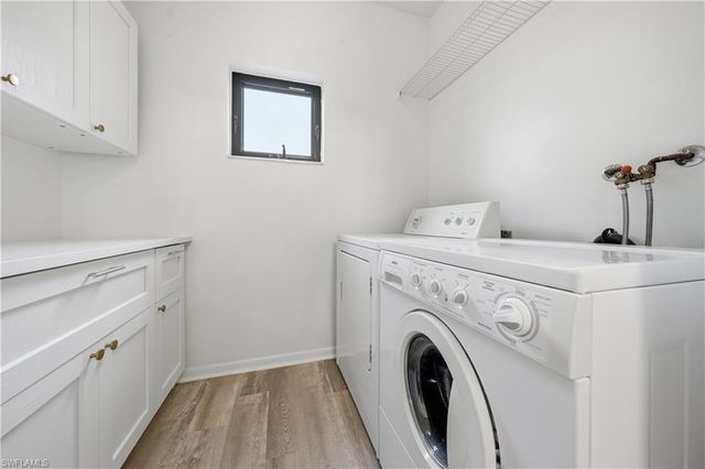 788 Park Shore DR A11, Naples, FL 34103