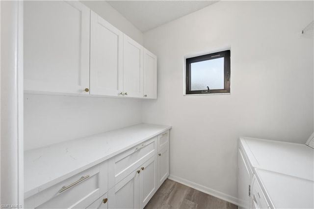 788 Park Shore DR A11, Naples, FL 34103