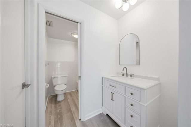 788 Park Shore DR A11, Naples, FL 34103