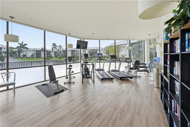 788 Park Shore DR A11, Naples, FL 34103