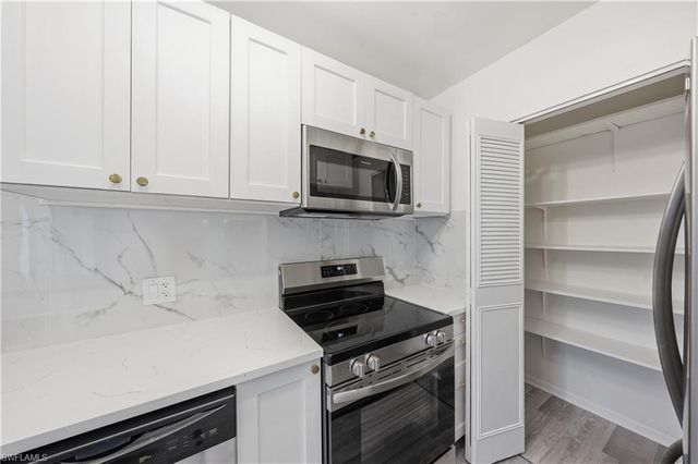 788 Park Shore DR A11, Naples, FL 34103