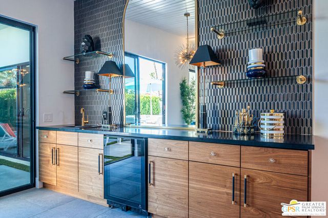 2340 N Duane Road, Palm Springs, CA 92262