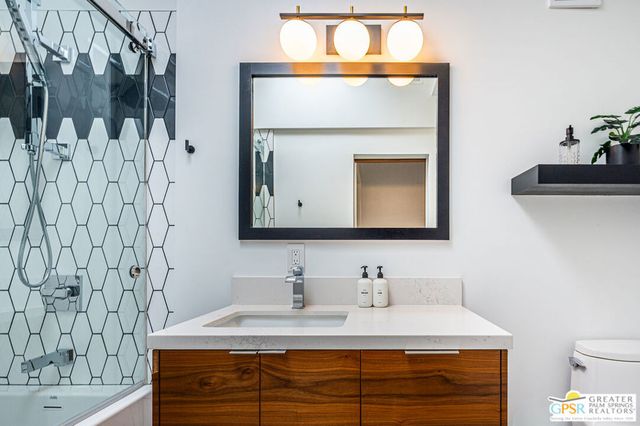 2340 N Duane Road, Palm Springs, CA 92262